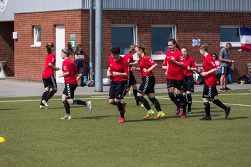 Bild 10 - B-Juniorinnen Pokalfinale SV Henstedt Ulzburg - SG Holstein Sued : 2:0